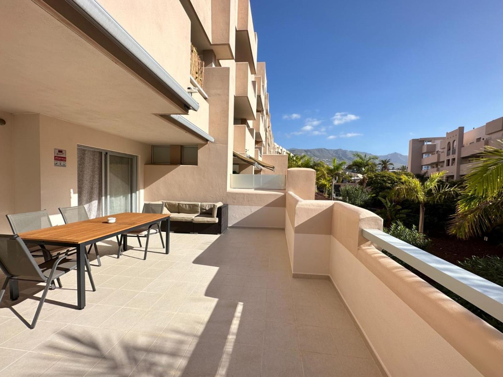 Cozy Apartment In Playa Paraiso Costa Adeje  Eksteriør bilde