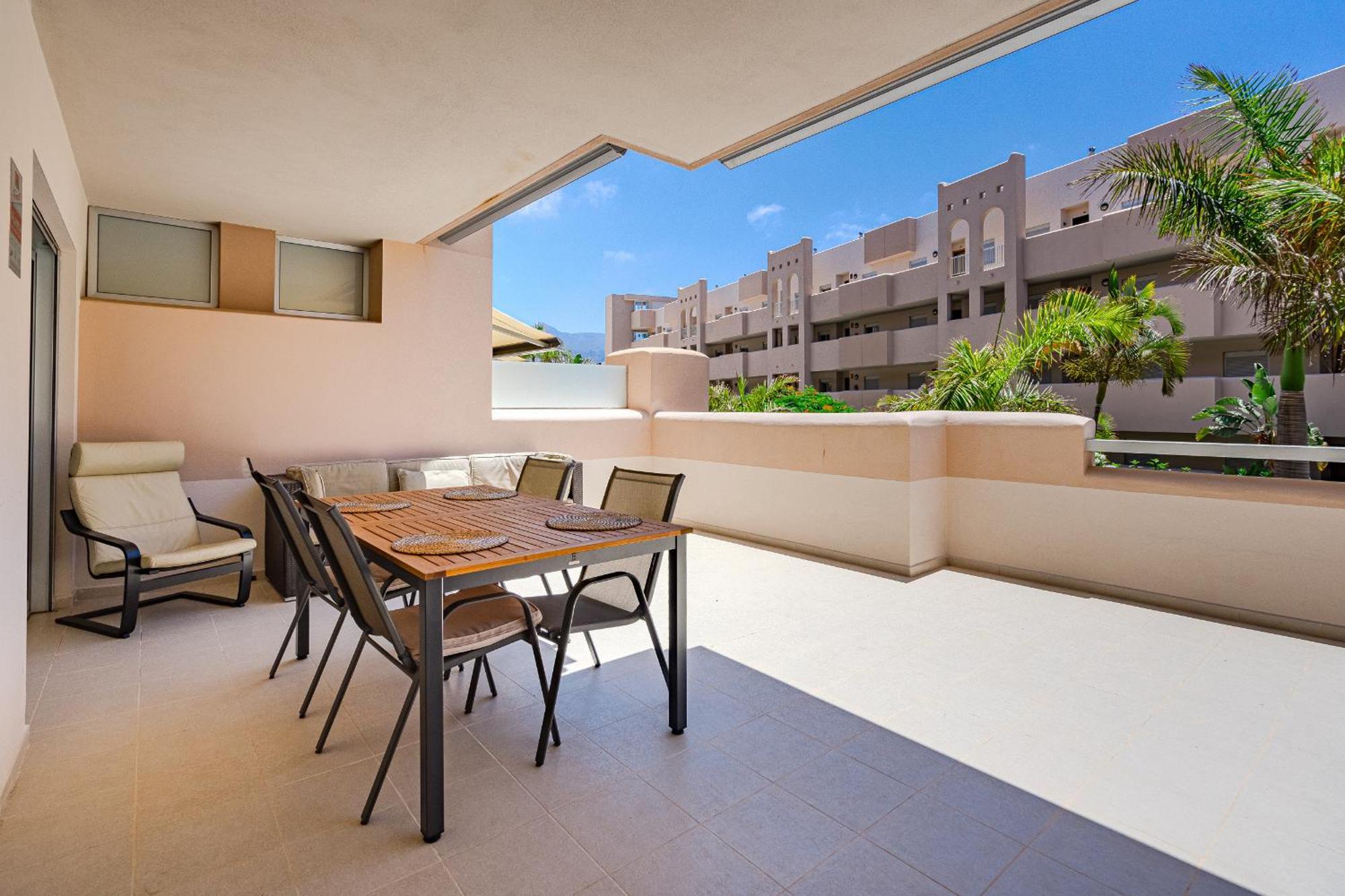 Cozy Apartment In Playa Paraiso Costa Adeje  Eksteriør bilde